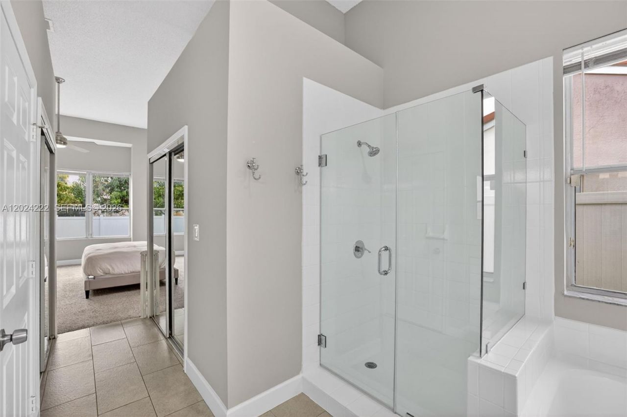 317 SW 185th Ter, Pembroke Pines, FL 33029 Photo