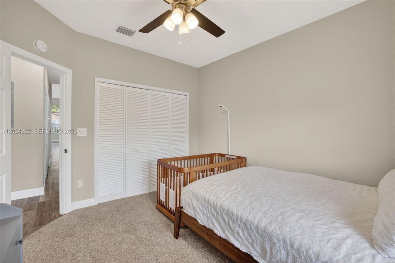 317 SW 185th Ter, Pembroke Pines, FL 33029 Photo