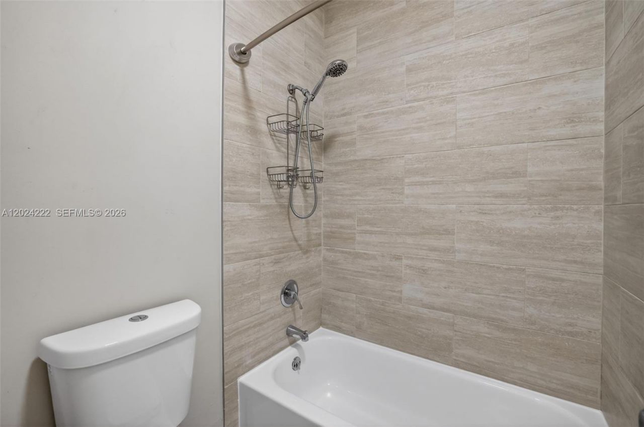 317 SW 185th Ter, Pembroke Pines, FL 33029 Photo