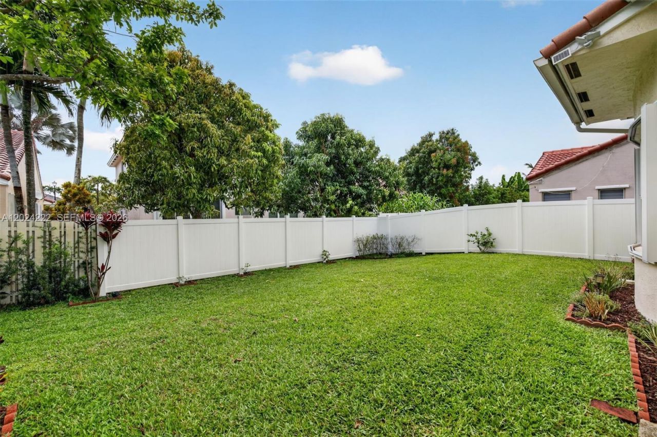 317 SW 185th Ter, Pembroke Pines, FL 33029 Photo
