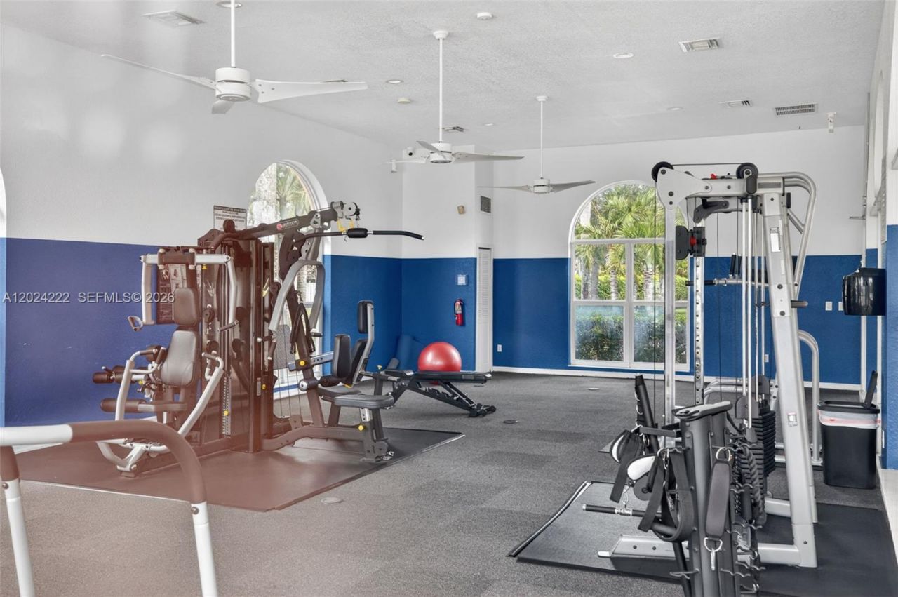 317 SW 185th Ter, Pembroke Pines, FL 33029 Photo