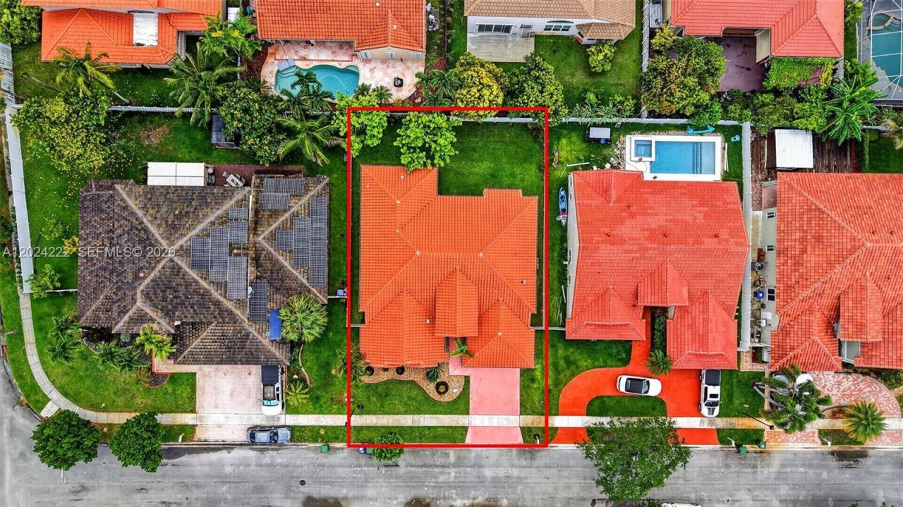 317 SW 185th Ter, Pembroke Pines, FL 33029 Photo