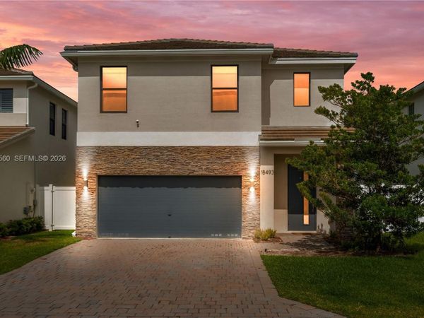 18493 Glenstone St, Jupiter, FL 33458