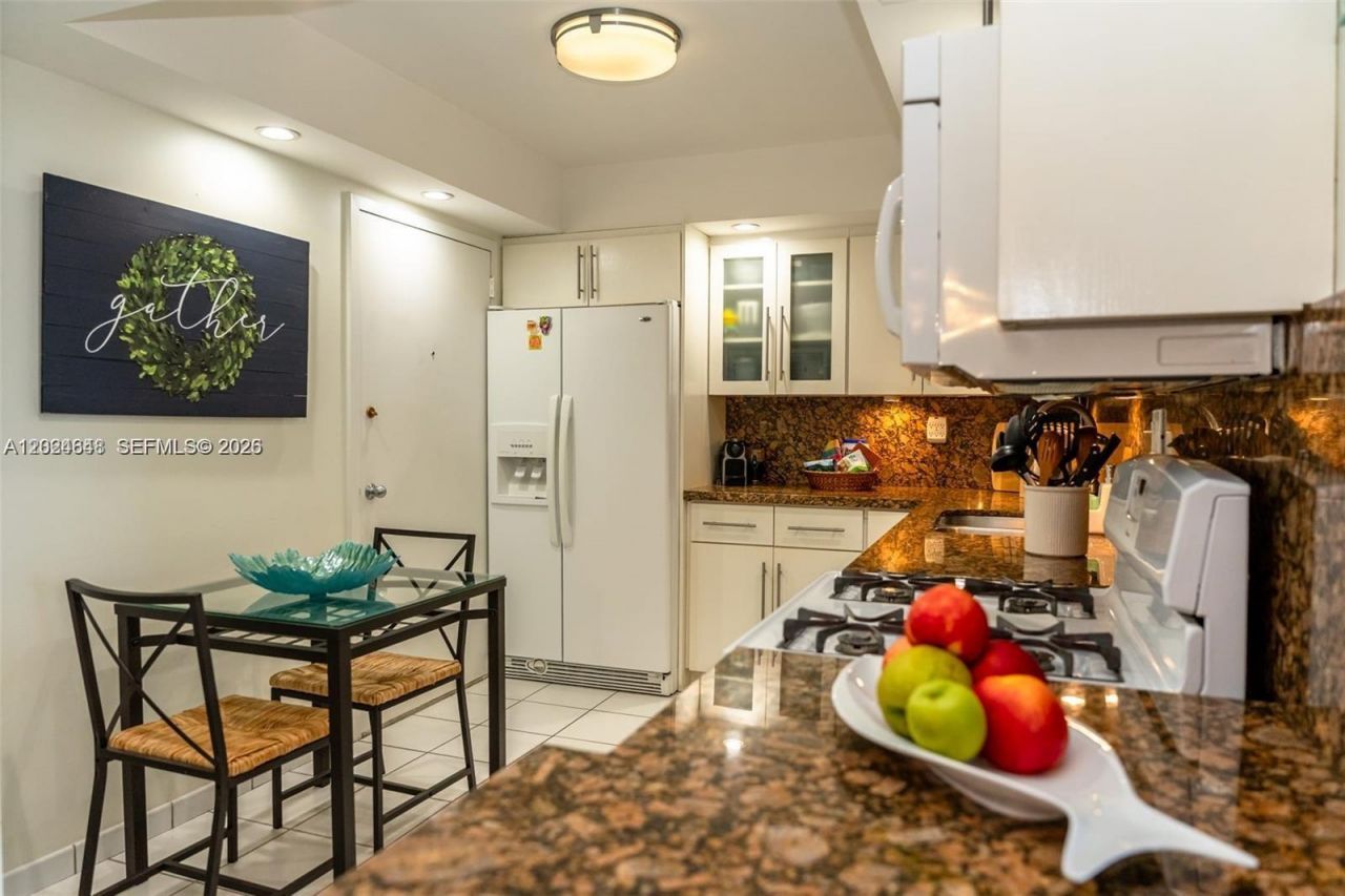 3140 S Ocean Dr , Unit 1705, Hallandale Beach, FL 33009 Photo