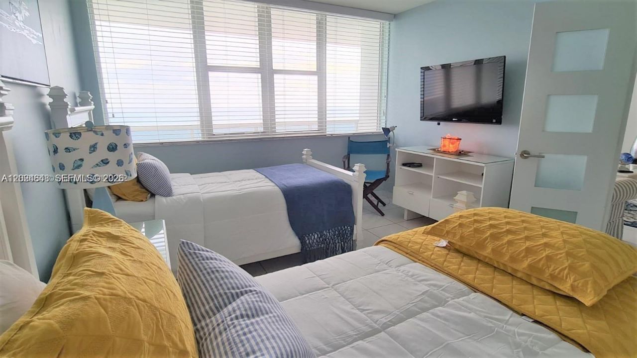 3140 S Ocean Dr , Unit 1705, Hallandale Beach, FL 33009 Photo