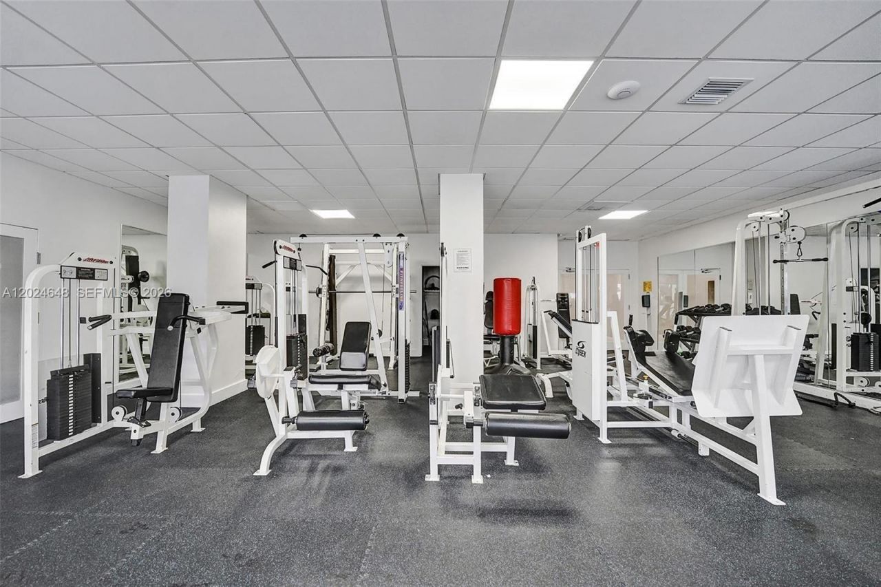 3140 S Ocean Dr, Unit 1705, Hallandale Beach, FL 33009 Photo