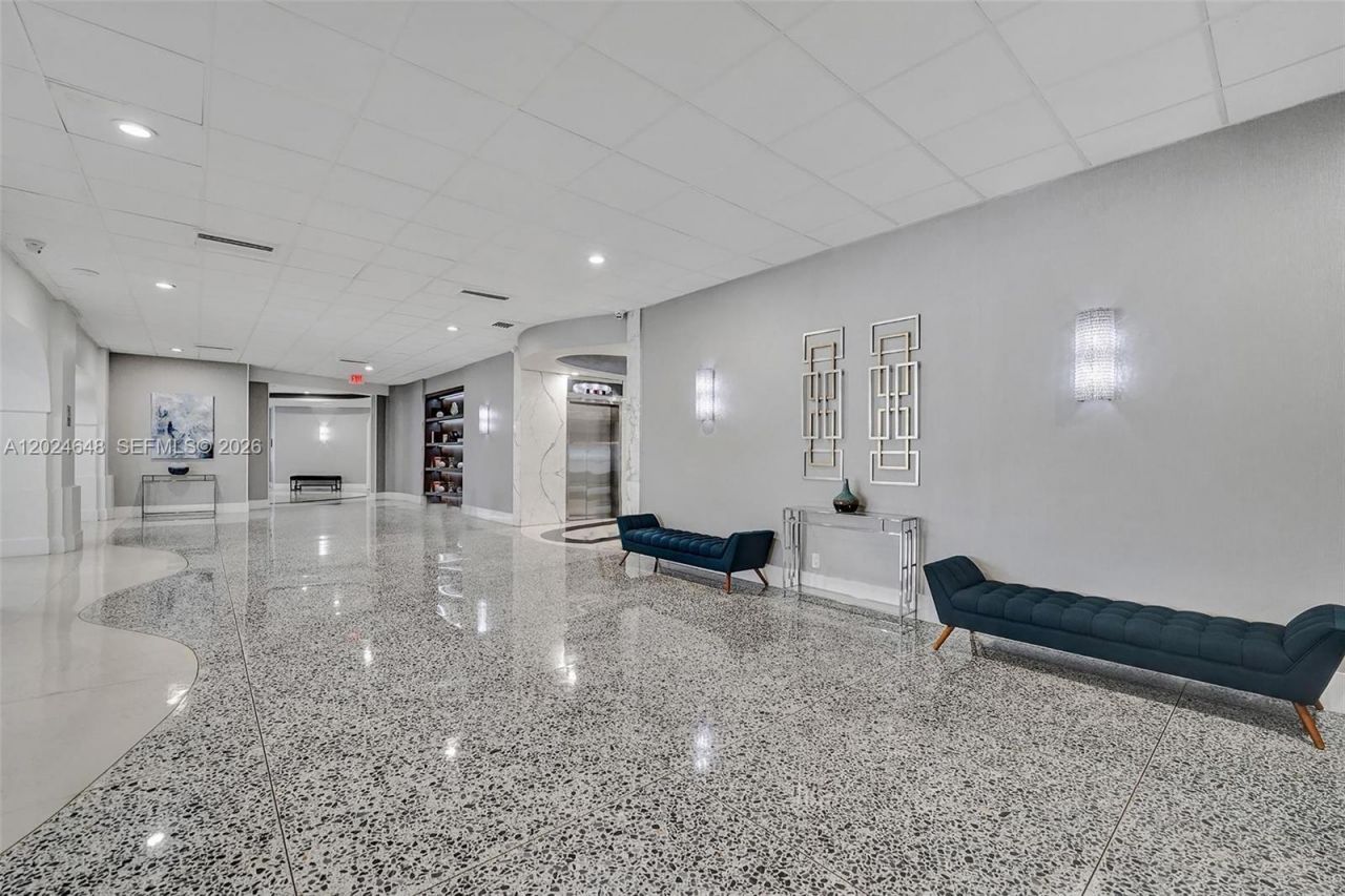 3140 S Ocean Dr, Unit 1705, Hallandale Beach, FL 33009 Photo