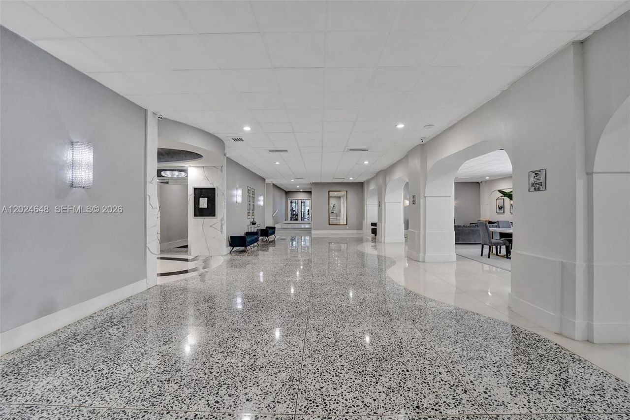 3140 S Ocean Dr , Unit 1705, Hallandale Beach, FL 33009 Photo