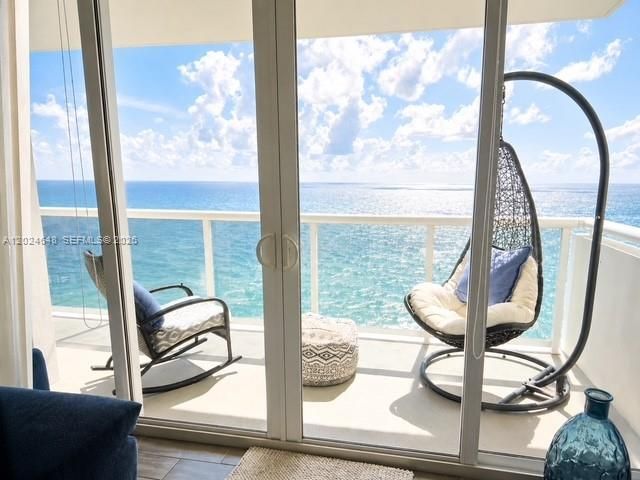 3140 S Ocean Dr, Unit 1705, Hallandale Beach, FL 33009 Photo