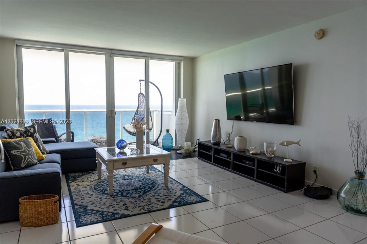 3140 S Ocean Dr , Unit 1705, Hallandale Beach, FL 33009 Photo