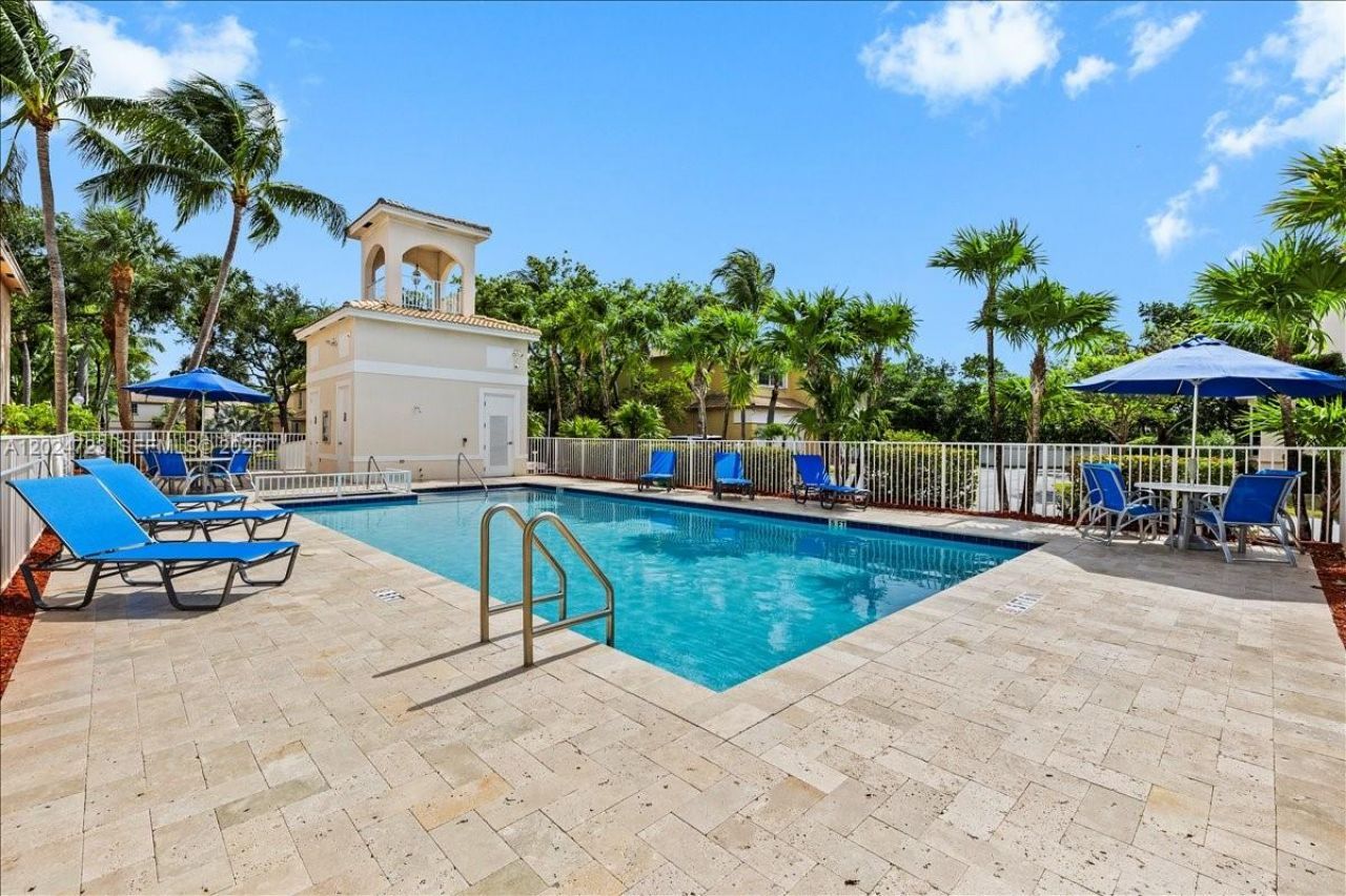 1241 Grant St , Hollywood, FL 33019 Photo
