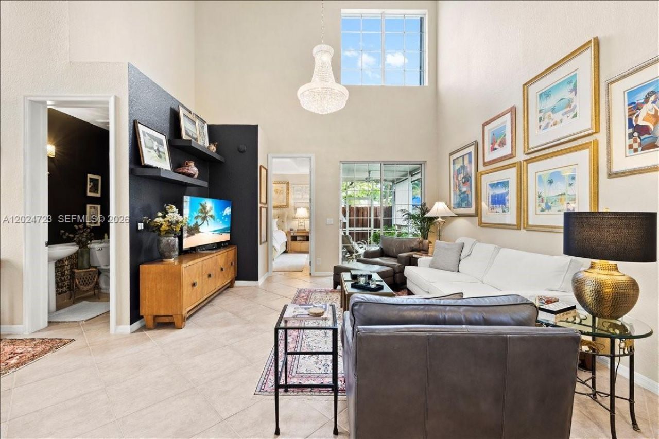 1241 Grant St , Hollywood, FL 33019 Photo