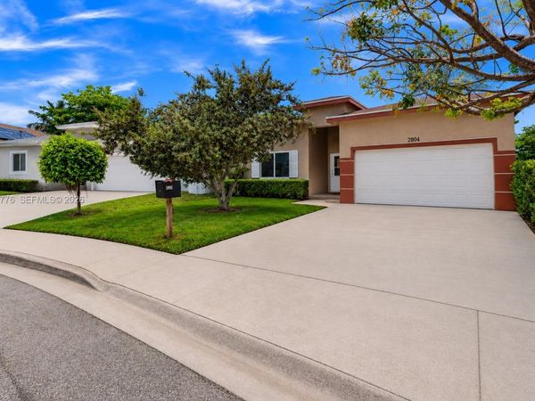 2804 Washington Dr , Fort Lauderdale, FL 33311