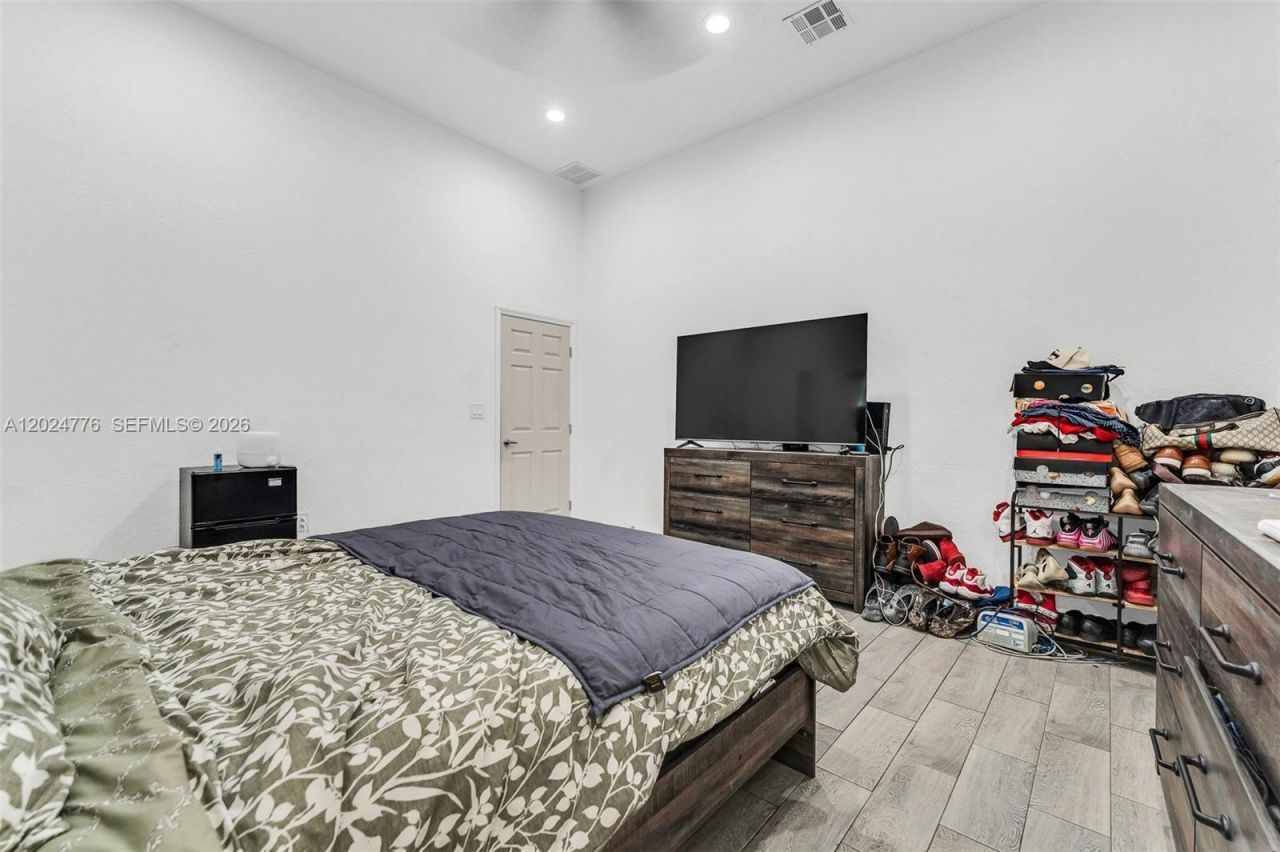 2804 Washington Dr , Fort Lauderdale, FL 33311 Photo