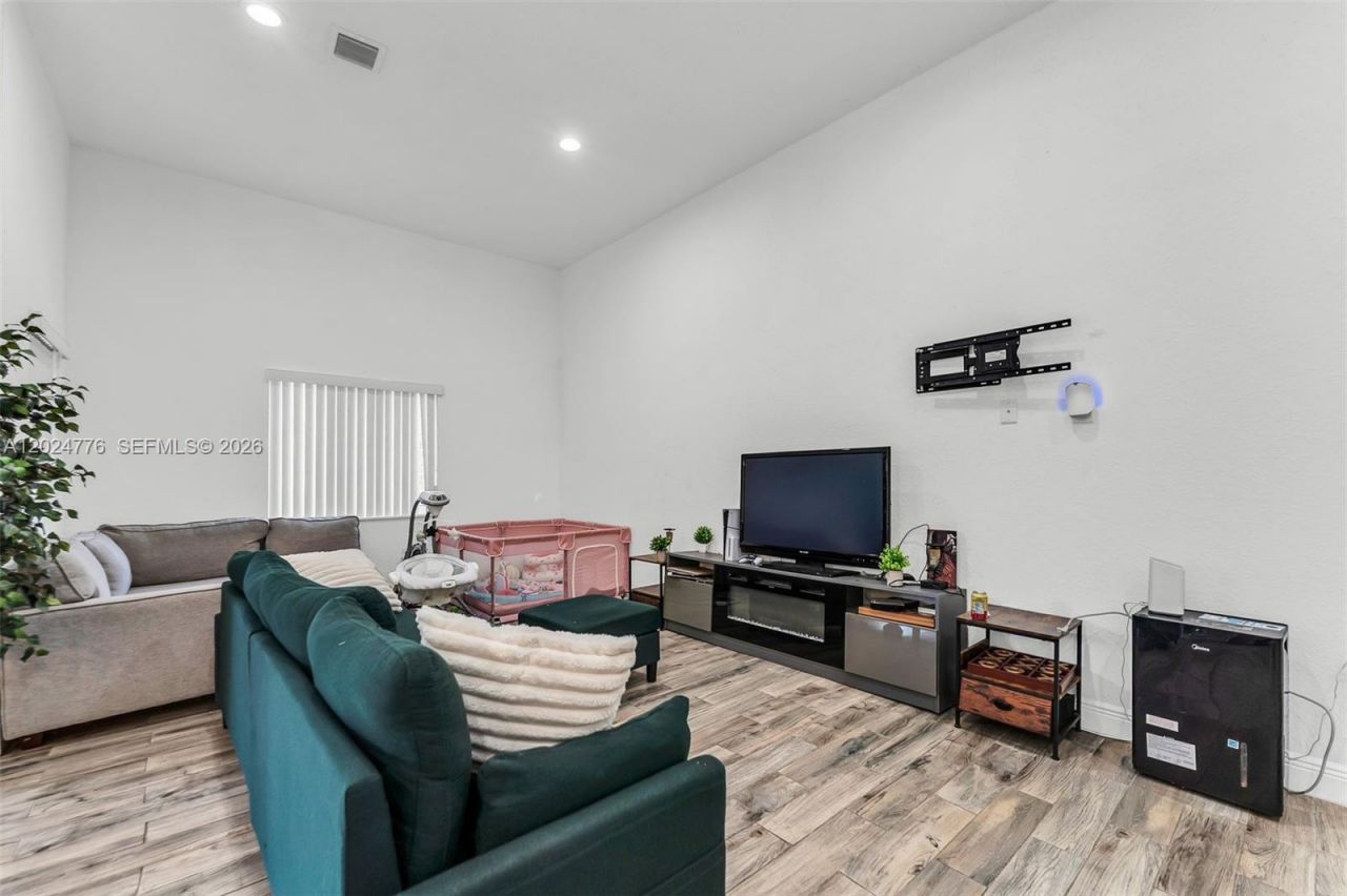 2804 Washington Dr , Fort Lauderdale, FL 33311 Photo