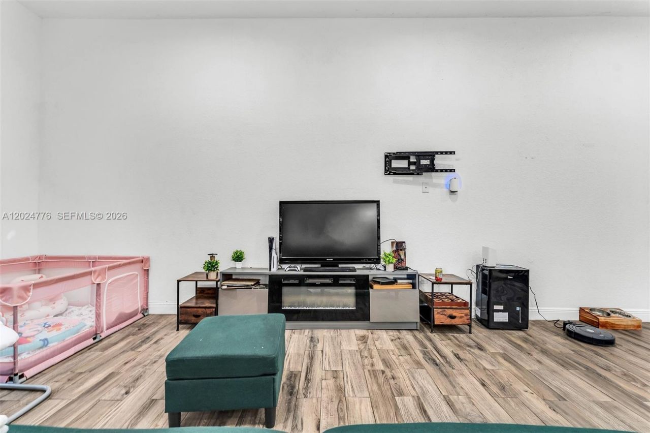 2804 Washington Dr , Fort Lauderdale, FL 33311 Photo