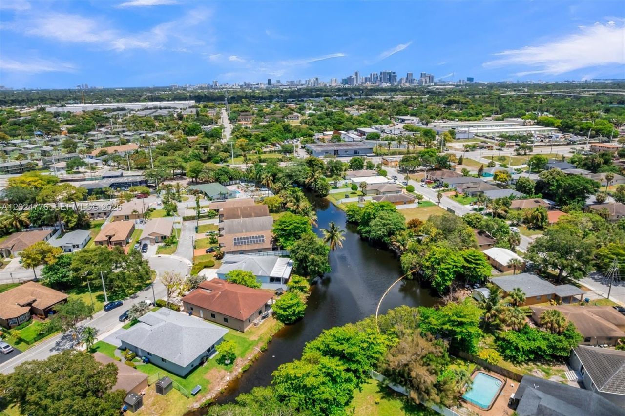 2804 Washington Dr , Fort Lauderdale, FL 33311 Photo