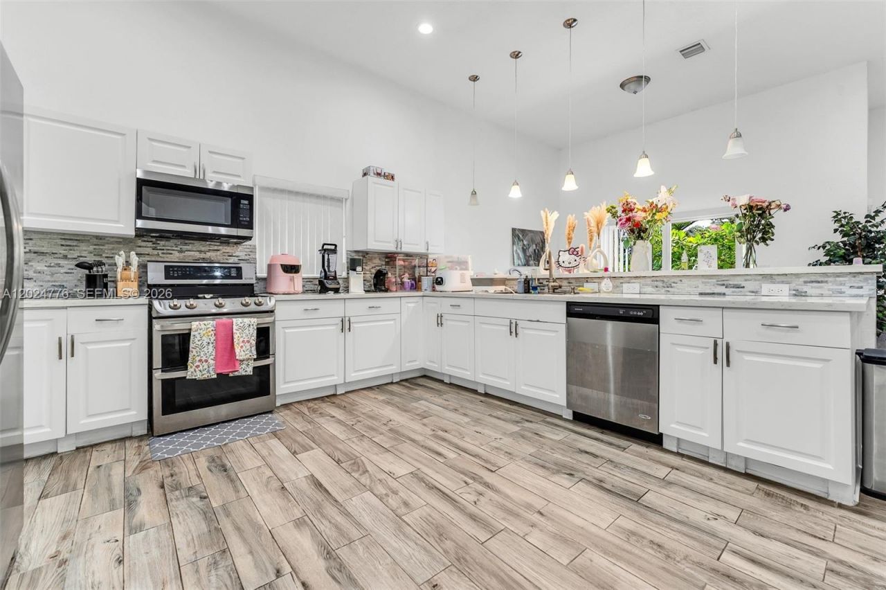 2804 Washington Dr , Fort Lauderdale, FL 33311 Photo