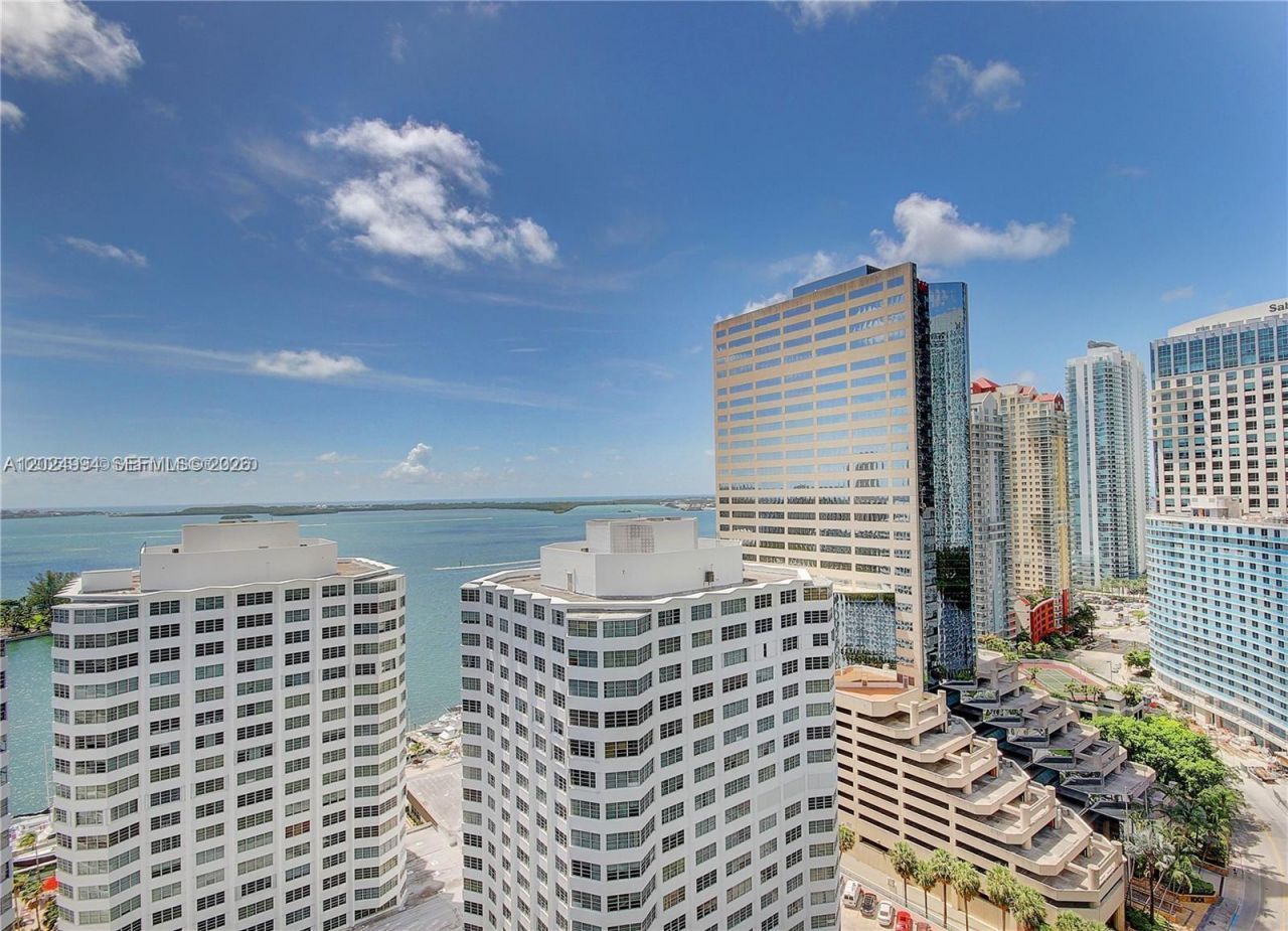 950 Brickell Bay Dr , Unit 1911, Miami, FL 33131 Photo