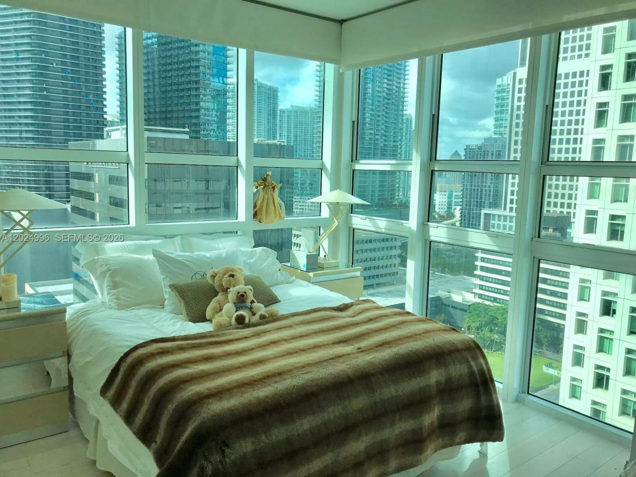 950 Brickell Bay Dr , Unit 2000, Miami, FL 33131 Photo