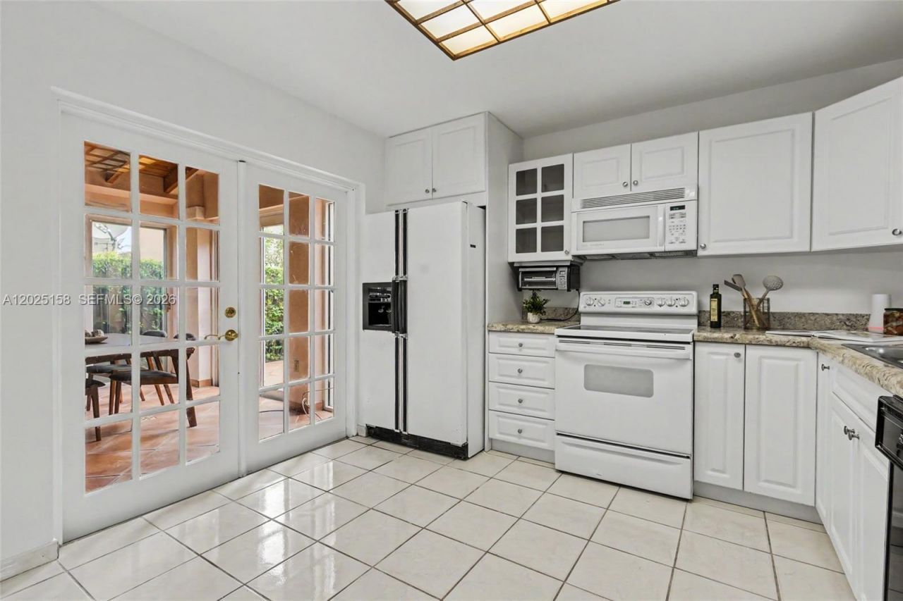 15033 SW 110th Ter , Miami, FL 33196 Photo