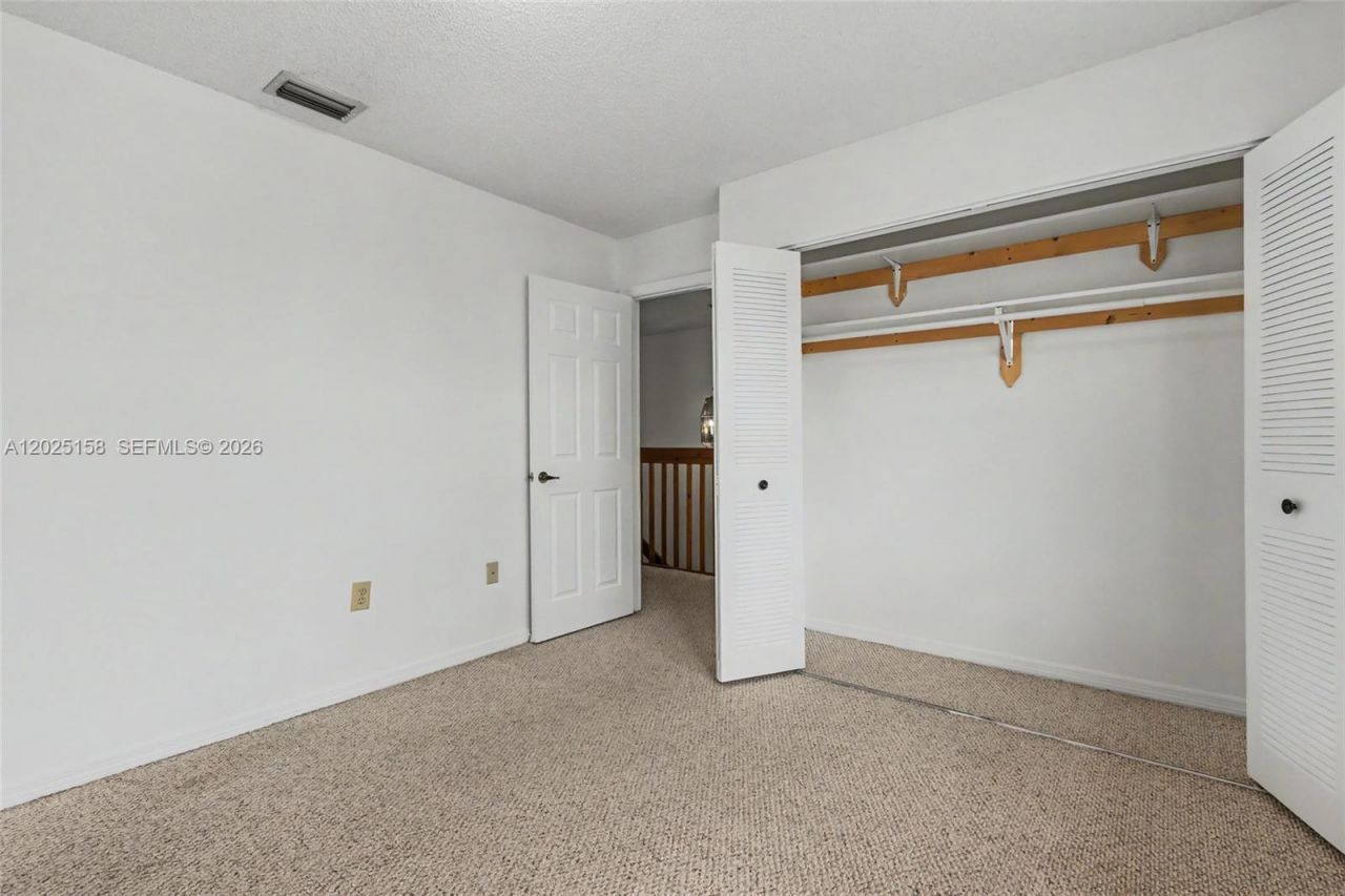 15033 SW 110th Ter , Miami, FL 33196 Photo