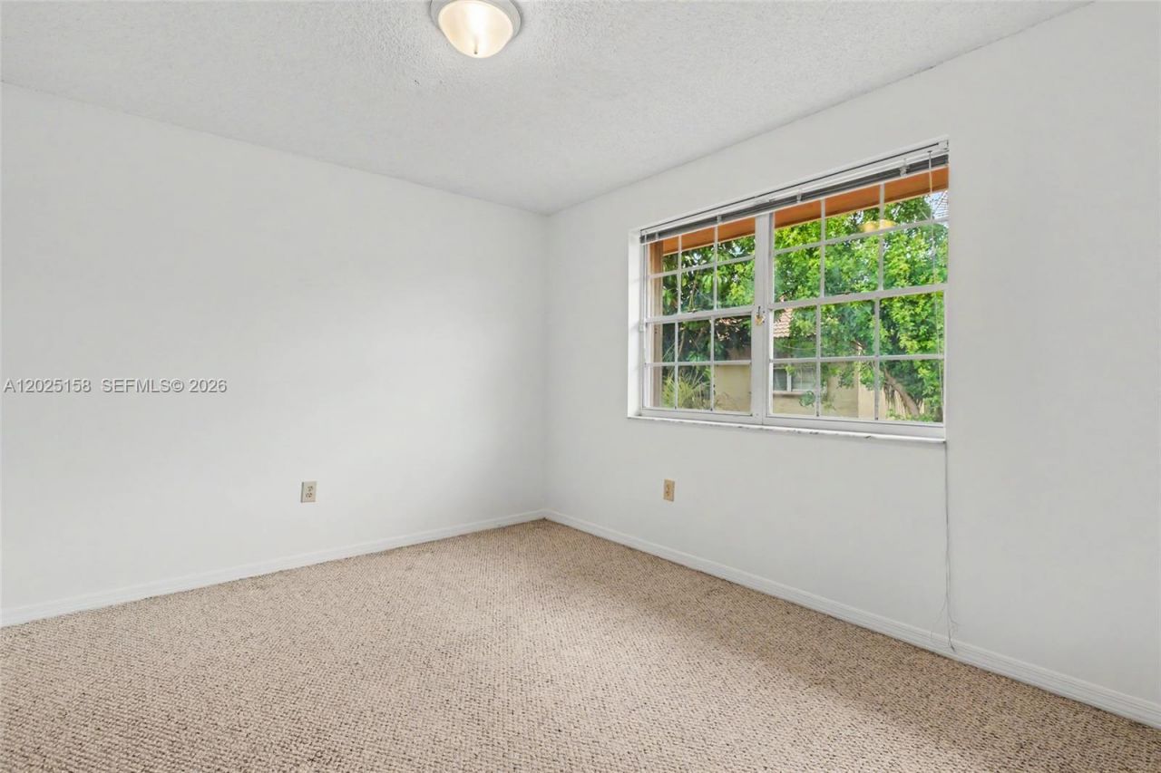 15033 SW 110th Ter , Miami, FL 33196 Photo