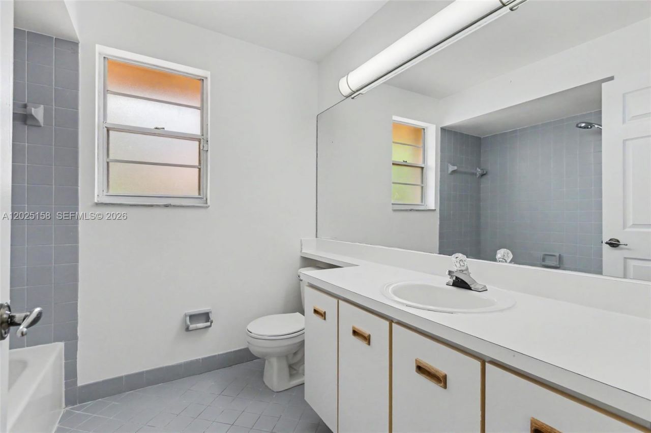 15033 SW 110th Ter , Miami, FL 33196 Photo
