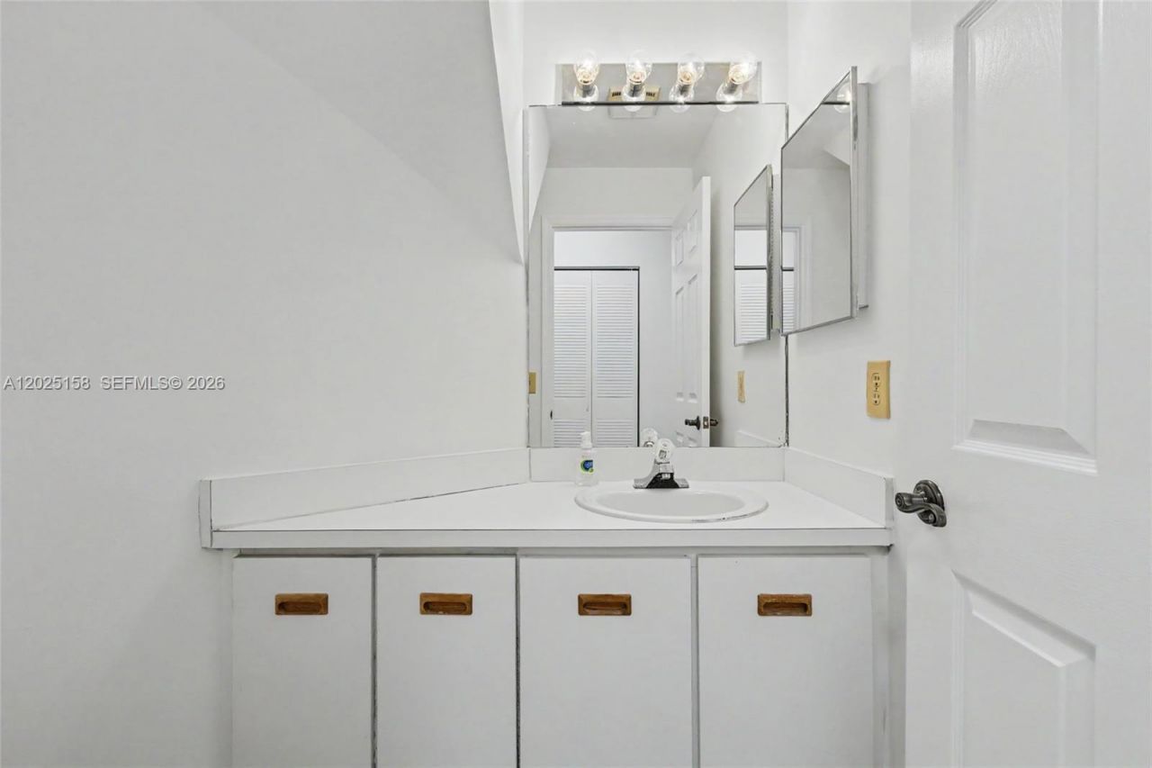 15033 SW 110th Ter , Miami, FL 33196 Photo