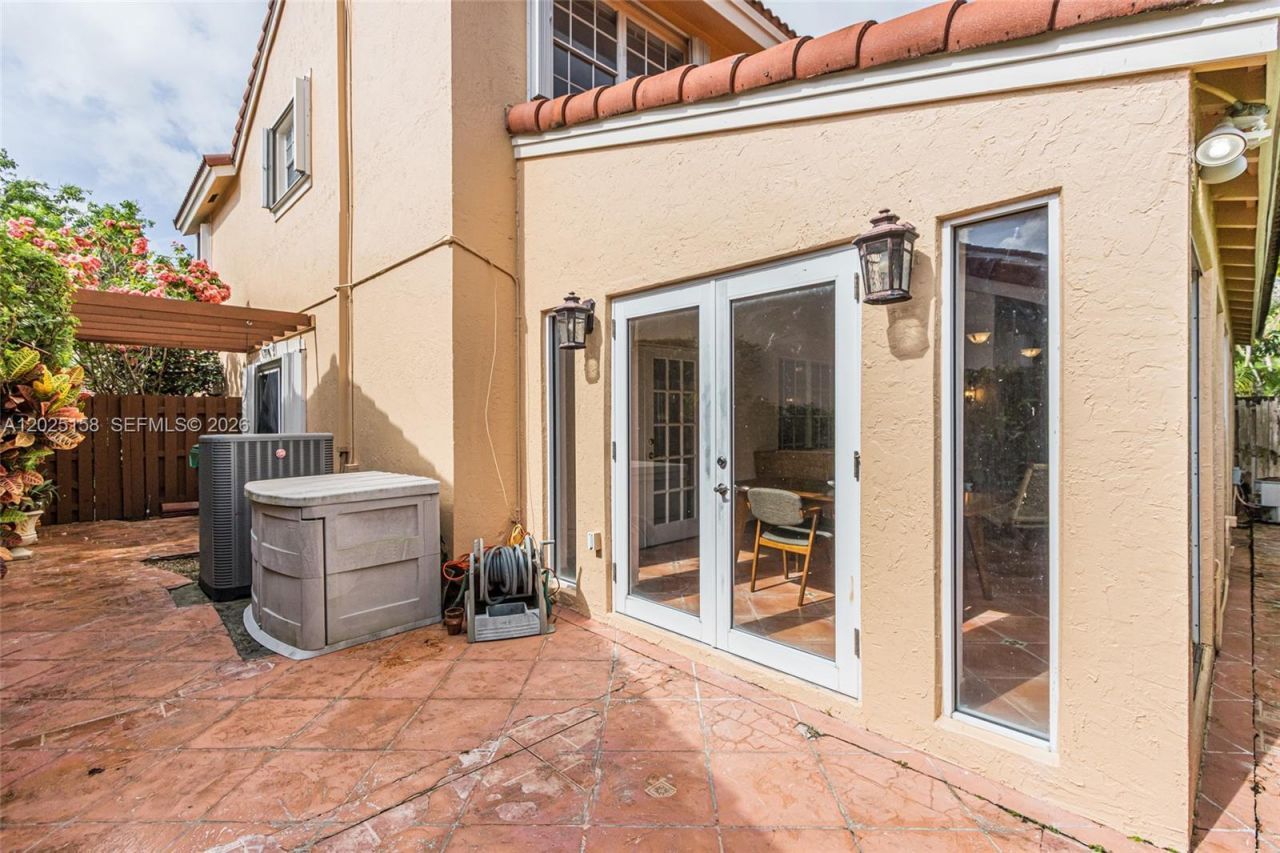 15033 SW 110th Ter , Miami, FL 33196 Photo