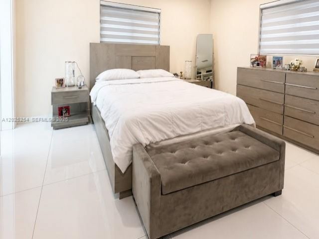 8490 NW 17th Ct, Pembroke Pines, FL 33024 Photo