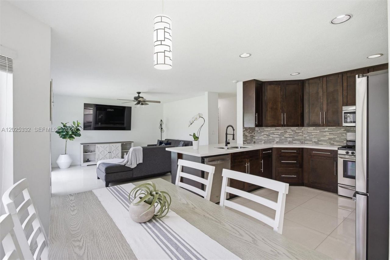 2 Gables Blvd, Weston, FL 33326 Photo