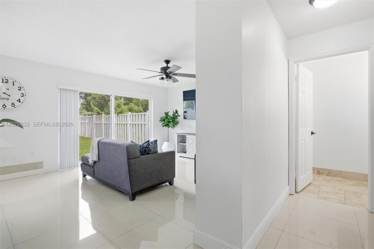 2 Gables Blvd, Weston, FL 33326 Photo