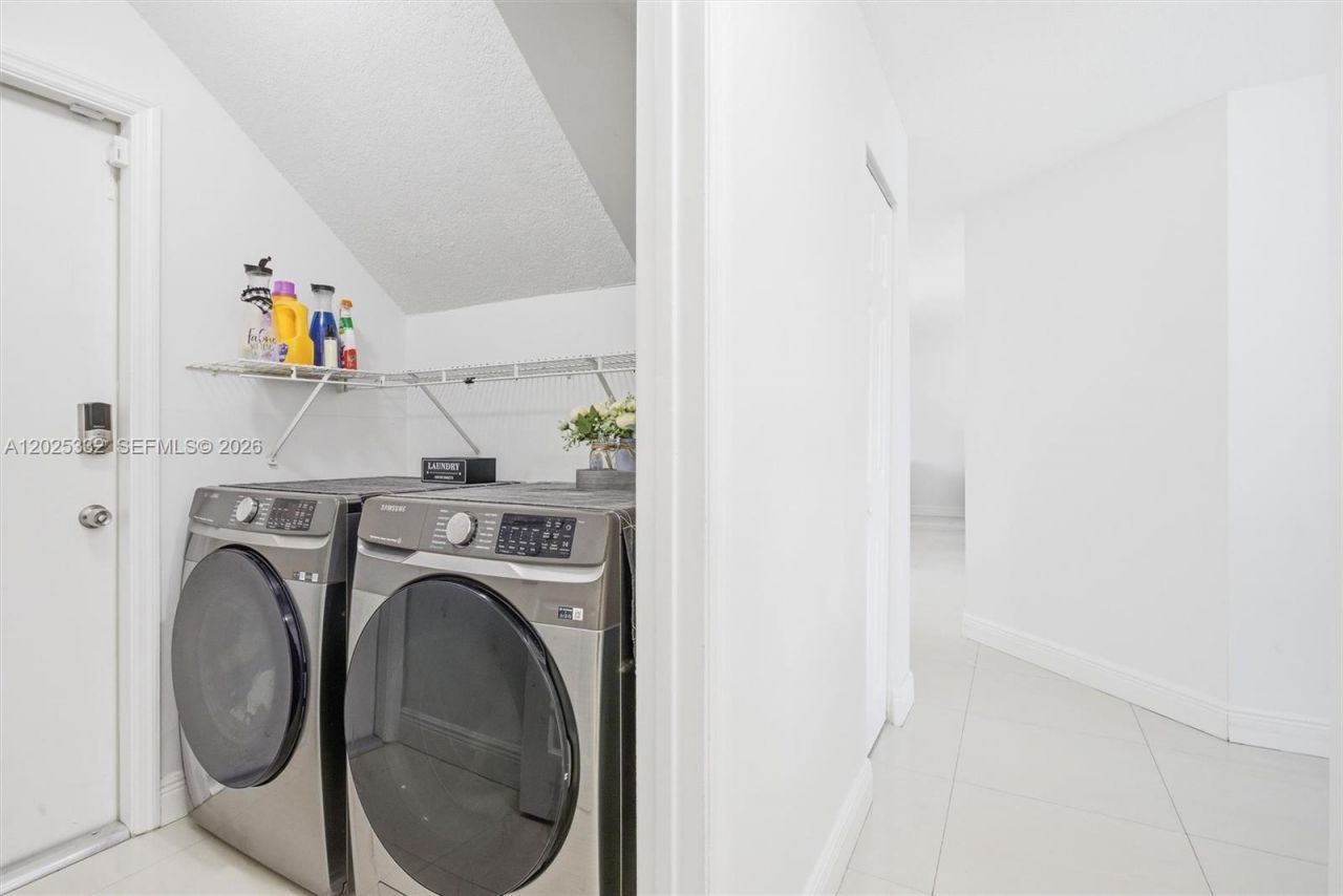 2 Gables Blvd, Weston, FL 33326 Photo
