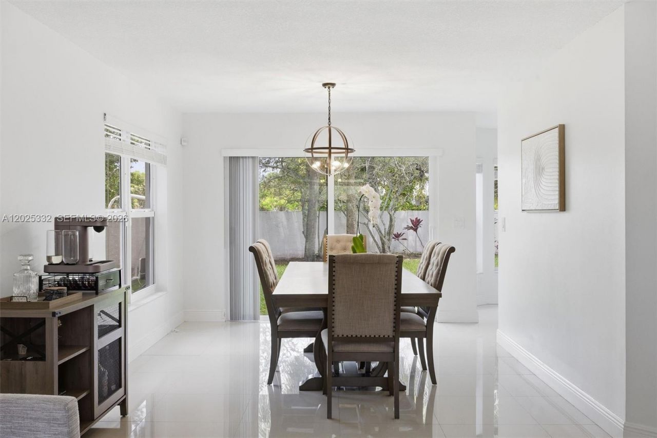 2 Gables Blvd, Weston, FL 33326 Photo