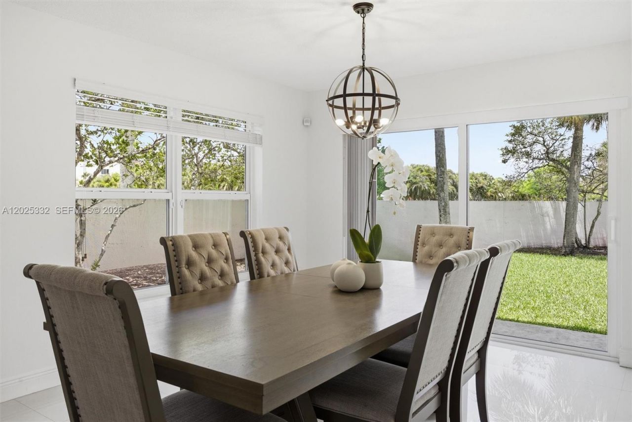 2 Gables Blvd, Weston, FL 33326 Photo