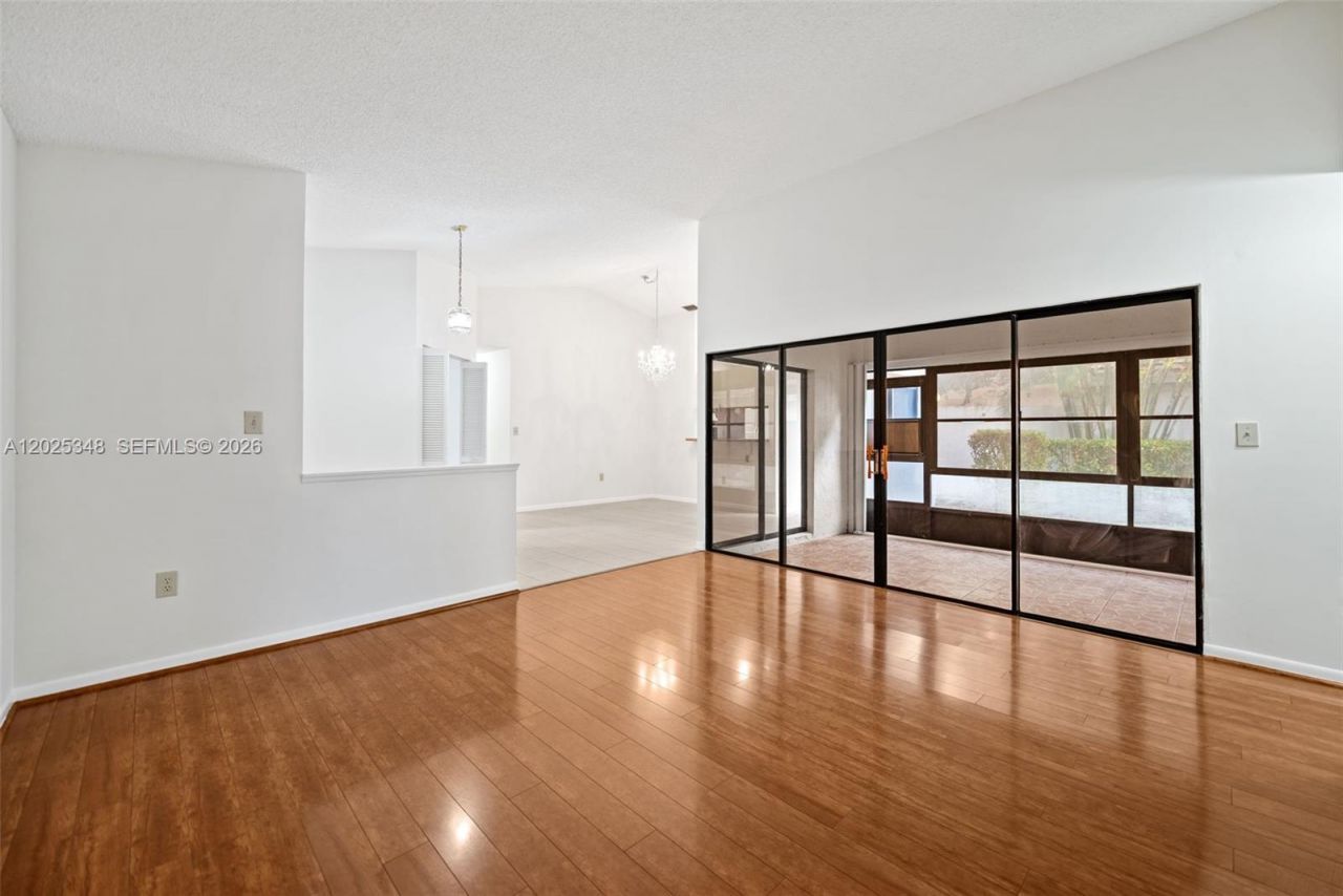 5901 Chester Ln, Davie, FL 33331 Photo