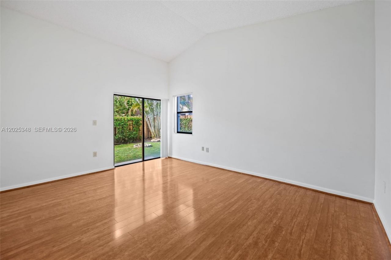 5901 Chester Ln, Davie, FL 33331 Photo