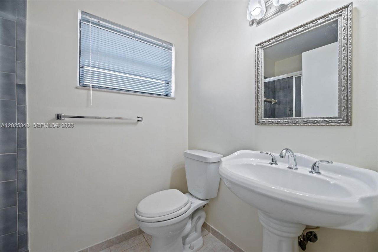 5901 Chester Ln, Davie, FL 33331 Photo