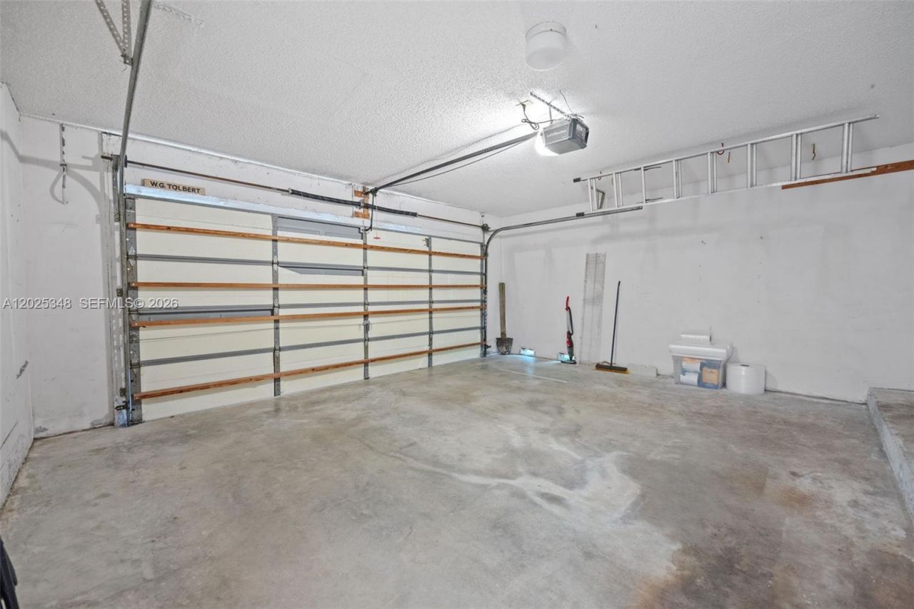 5901 Chester Ln, Davie, FL 33331 Photo