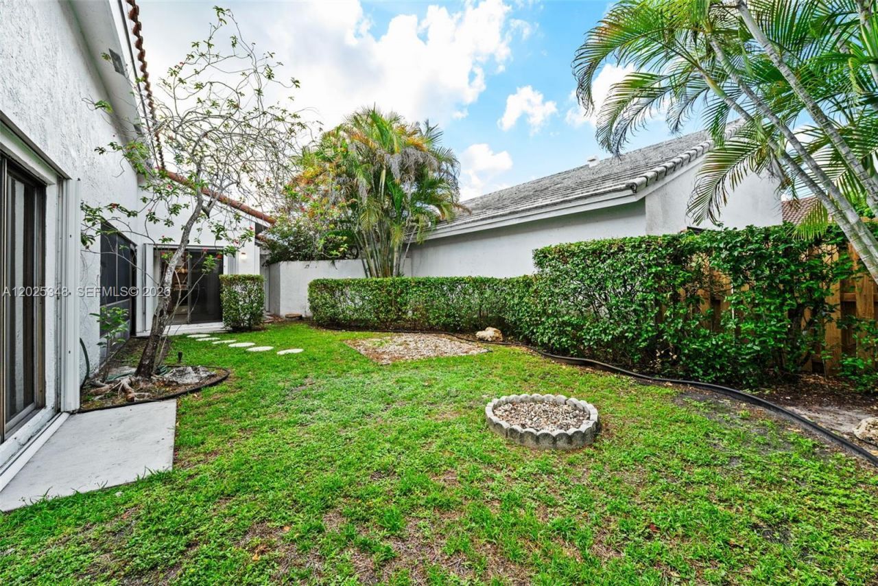 5901 Chester Ln, Davie, FL 33331 Photo