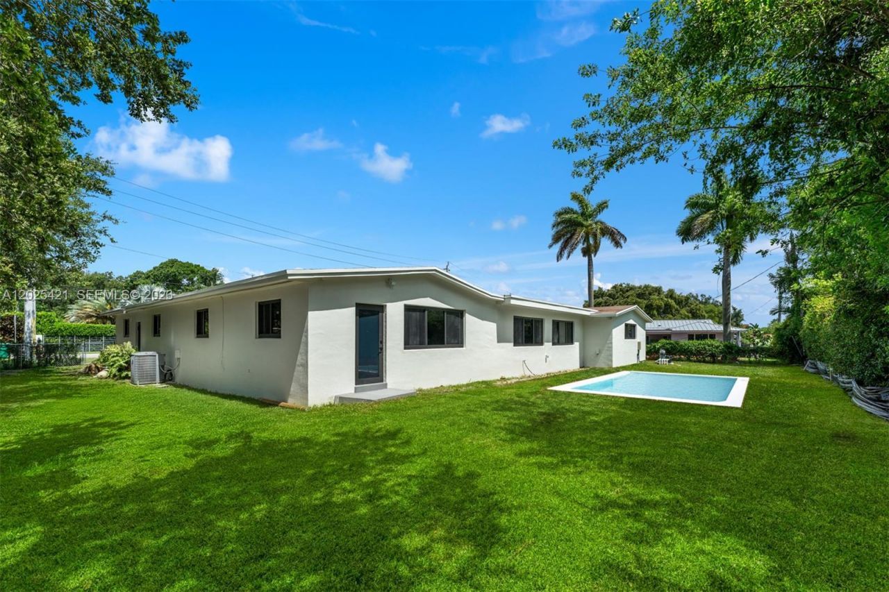 10825 SW 80th Ave , Miami, FL 33156 Photo