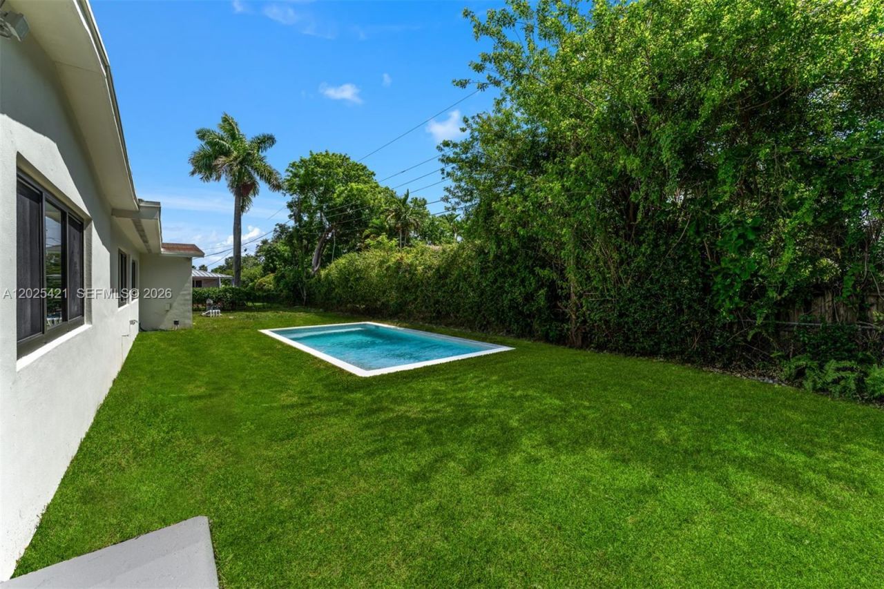 10825 SW 80th Ave , Miami, FL 33156 Photo