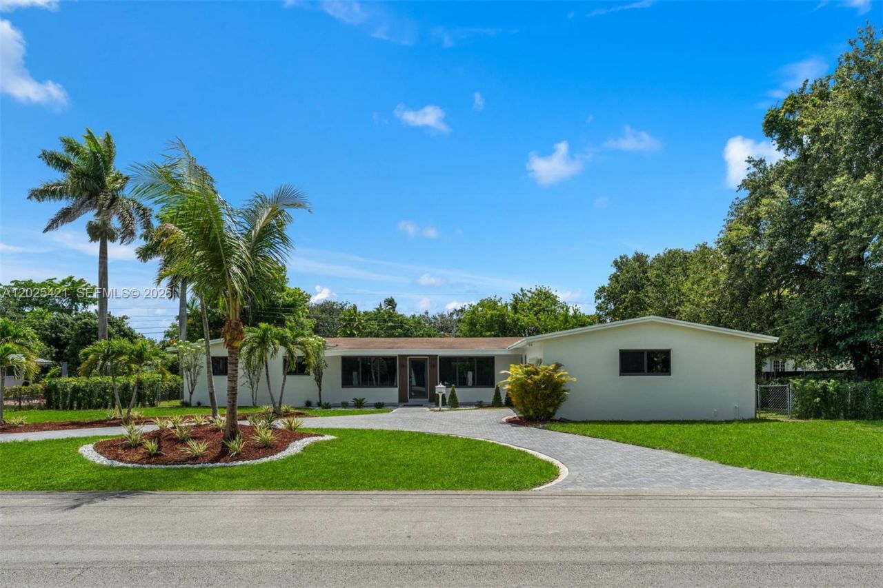 10825 SW 80th Ave , Miami, FL 33156 Photo