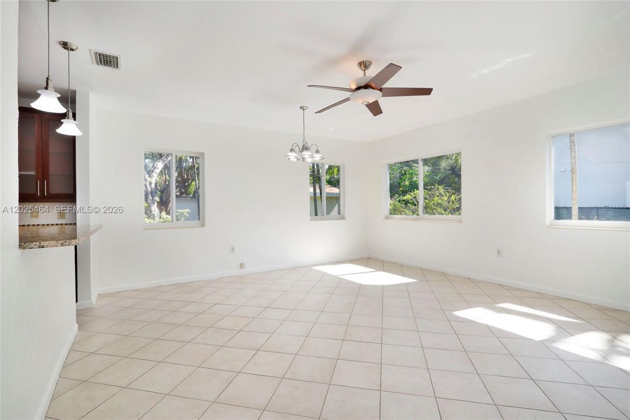 5835 SW 49th St, Miami, FL 33155 Photo