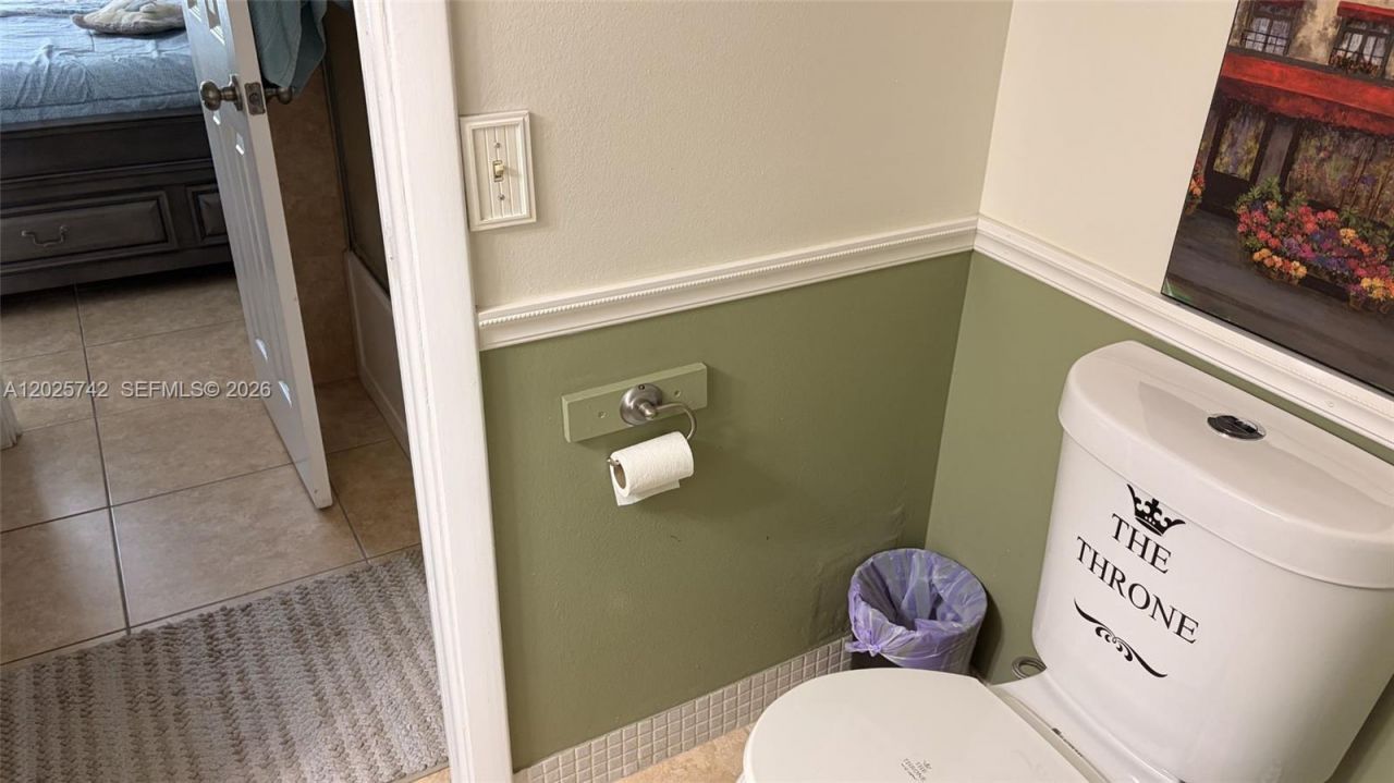 8982 Palm Tree Ln, Unit 8982, Pembroke Pines, FL 33024 Photo