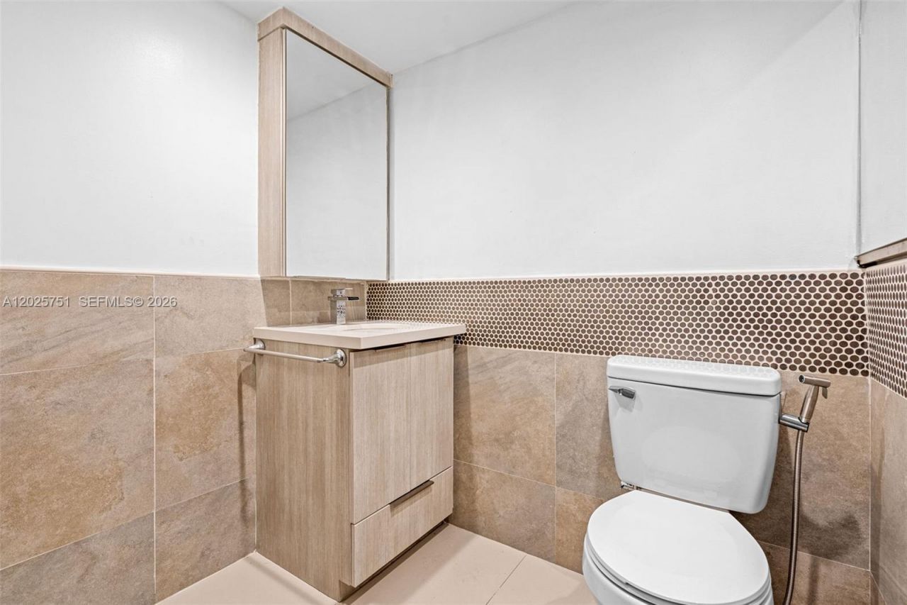 14357 Kendale Lakes Cir , Miami, FL 33183 Photo