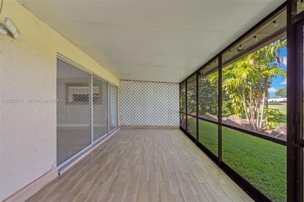 14357 Kendale Lakes Cir , Miami, FL 33183 Photo