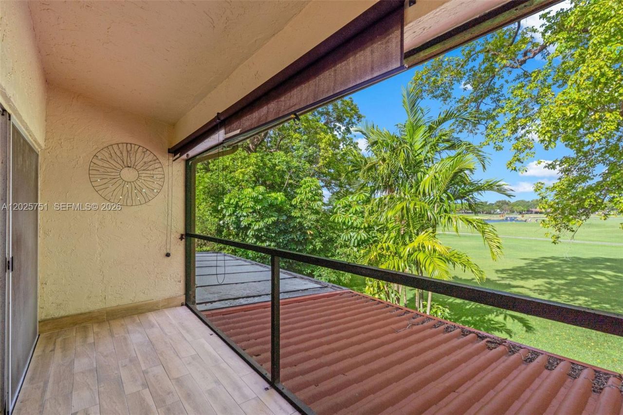 14357 Kendale Lakes Cir , Miami, FL 33183 Photo