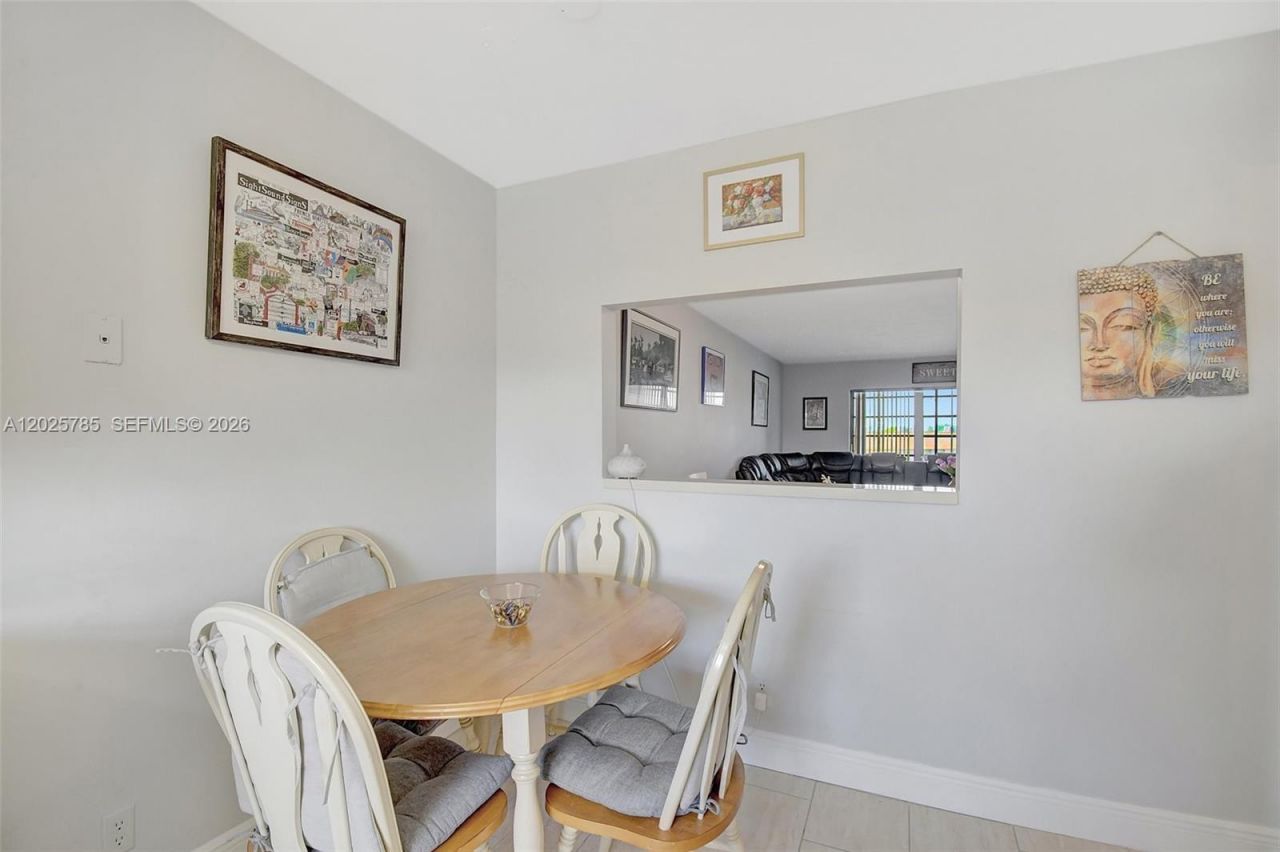 10145 Sunrise Lakes Blvd, Unit 403, Sunrise, FL 33322 Photo